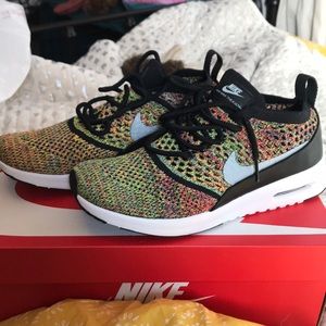 Nike Fly Knit Air Max Thea!